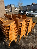 Partij van 76x vintage pkywood stapelstoel, Kadeder ‘60, Ophalen of Verzenden, Zo goed als nieuw, Vijf, Zes of meer stoelen, Hout