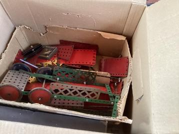 Meccano doos vol vintage speelgoed  beschikbaar voor biedingen