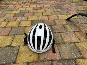 Abus Helm - Maat M (52-58CM) beschikbaar voor biedingen