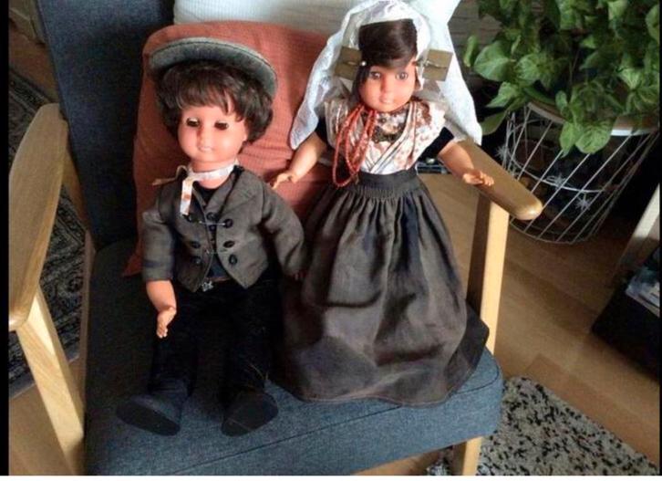 2 Hele grote Streekpoppen uit Zeeland🌼voor €25,00 zie info, Verzamelen, Poppen, Pop, Ophalen of Verzenden