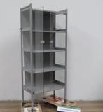 IKEA HINDO Vitrinekast Grijs Metaal 4 Laags Industriele Look, Ophalen, 100 tot 150 cm, 50 tot 100 cm, Zo goed als nieuw