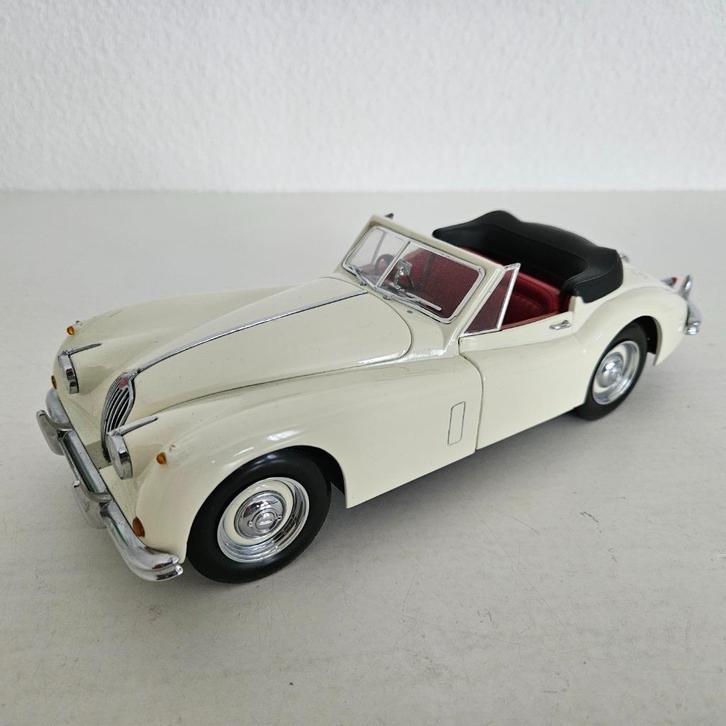 SUN STAR: JAGUAR XK140 DROPHEAD COUPE, Hobby en Vrije tijd, Modelauto's | 1:18, Zo goed als nieuw, Auto, Sun Star, Ophalen of Verzenden