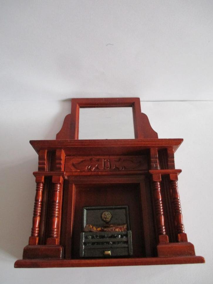 poppenhuis schouw met spiegel en werkend vuurtje, Verzamelen, Poppenhuizen en Toebehoren, Zo goed als nieuw, Decoratie, Ophalen of Verzenden