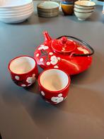 Rood Chinees Theeservies met Gedicht - Zo Goed Als Nieuw!, Huis en Inrichting, Keuken | Servies, Ophalen of Verzenden, Zo goed als nieuw