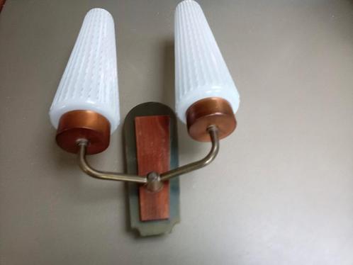 Zeldzame Deense design wandlamp, opaline glas., Huis en Inrichting, Lampen | Wandlampen, Zo goed als nieuw, Glas, Ophalen of Verzenden