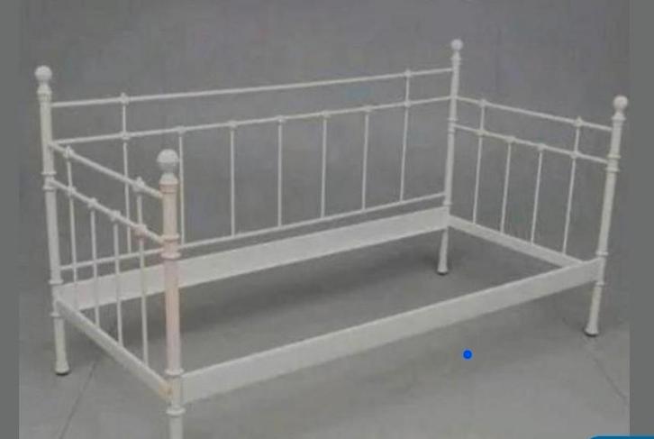 2 Stuks Ikea Tromsnes 1-persoons bed - 1 incl lattenbodem, Huis en Inrichting, Slaapkamer | Bedden, Gebruikt, Eenpersoons, 90 cm