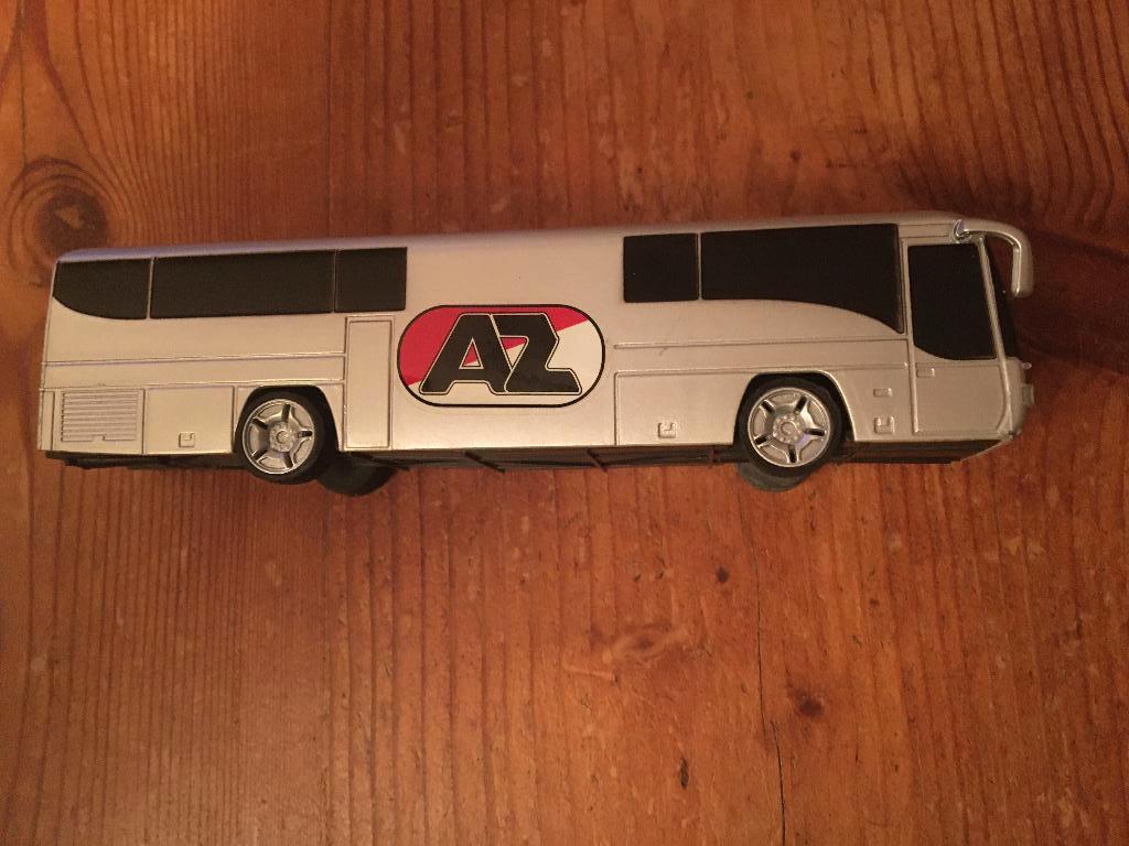 verzamelen- Miniatuur spelersbus AZ, Verzamelen, Ophalen of Verzenden, Zo goed als nieuw, Buitenlandse clubs, Overige typen