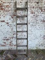 Oude brocante/ industriële houten ladder/ allegonda, Antiek en Kunst, Curiosa en Brocante, Ophalen of Verzenden