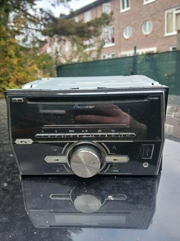 Pioneer 2 Din Autoradio beschikbaar voor biedingen