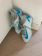 Voetbalschoenen, Sport en Fitness, Voetbal, Gebruikt, Maat XS of kleiner, Schoenen, Ophalen of Verzenden