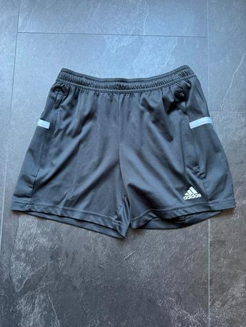 Badminton broekje dames Adidas maat S beschikbaar voor biedingen