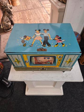 Vintage Disney Kindergramafoon - Blik - 110V beschikbaar voor biedingen
