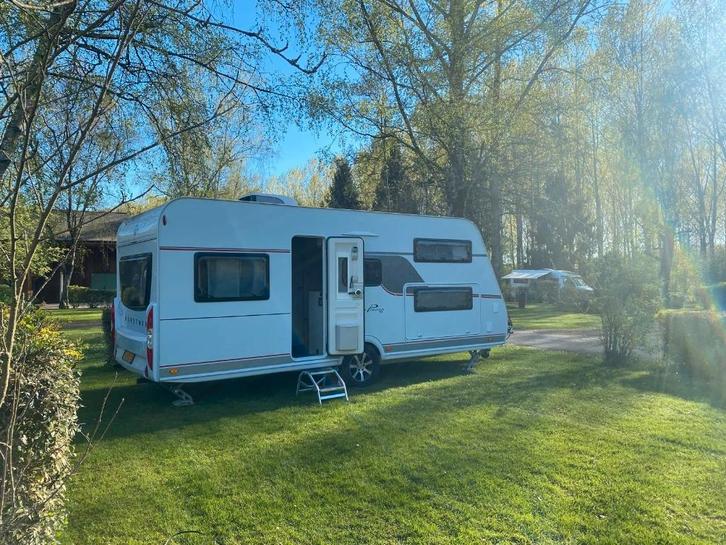 Bürstner Premio Plus 510 TK (2021) – 7 persoons – Zeer luxe, Caravans en Kamperen, Caravans, Particulier, meer dan 6, 1250 - 1500 kg