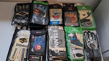 Nieuwe keepershandschoenen Maat 11  beschikbaar voor biedingen