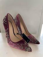 Fluwelen pumps met kraaltjes - Zara mt. 38, Pumps, Zara, Nieuw, Ophalen of Verzenden