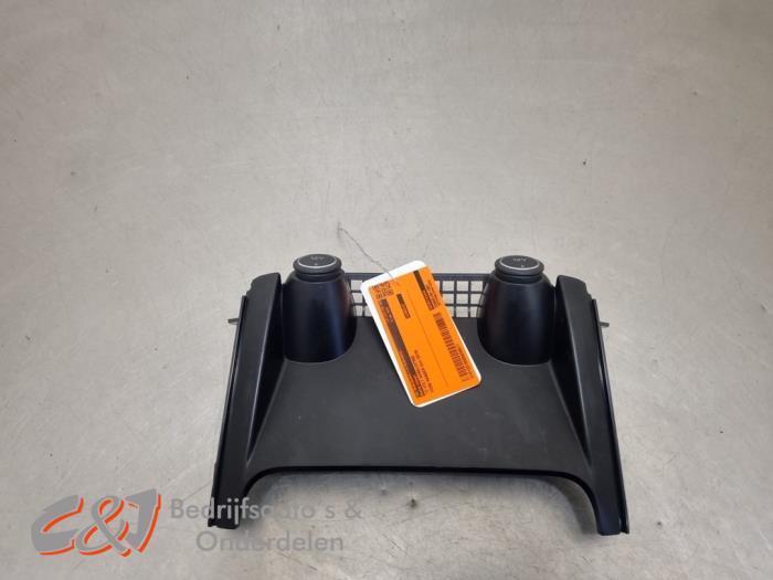 12 Volt aansluiting van een Ford Ranger, Auto-onderdelen, Elektronica en Kabels, Ford, Gebruikt, 3 maanden garantie, Ophalen of Verzenden