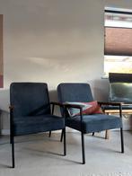 2x WOOOD Sally Fauteuil - Donkerblauw Ribstof, Huis en Inrichting, Fauteuils, Ophalen, Minder dan 75 cm, Zo goed als nieuw, Stof