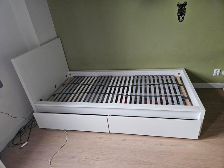 Ikea Malm 1 persoons bed, Huis en Inrichting, Slaapkamer | Bedden, Zo goed als nieuw, Eenpersoons, Hout, Wit, Ophalen