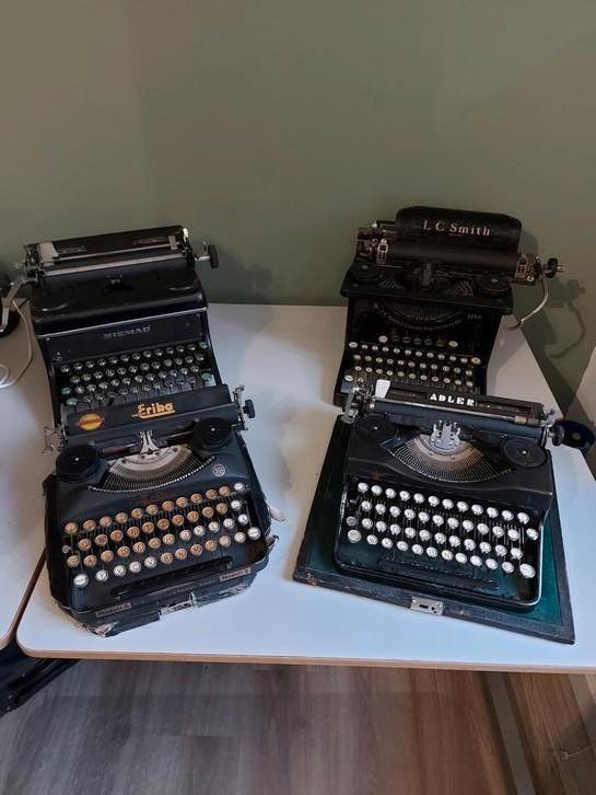 4 x antieke typemachine, Antiek en Kunst, Antiek | Overige Antiek, Ophalen
