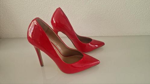Steve Madden Wicket Pumps rood mt 38.5 NIEUW, Kleding | Dames, Schoenen, Nieuw, Rood, Ophalen of Verzenden