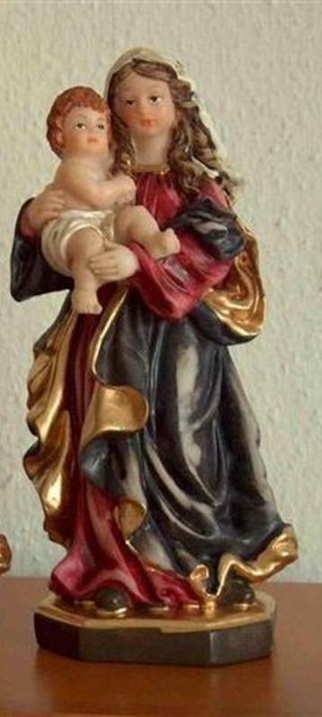 Beeldje Maria Madonna met kind beschikbaar voor biedingen