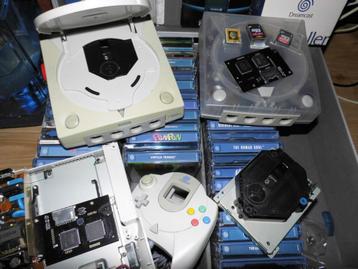 Dreamcast console's ,Games ,cd-rom drives onderdelen en alle
