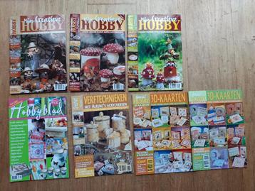 7 hobbybladen in nieuwstaat met werkbladen nog vast erin. beschikbaar voor biedingen