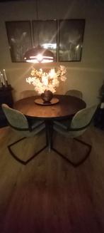 Lichtgroene kuipstoelen met zwart stalen frame, Huis en Inrichting, Stoelen, Gebruikt, Overige kleuren, Ophalen of Verzenden, Vier