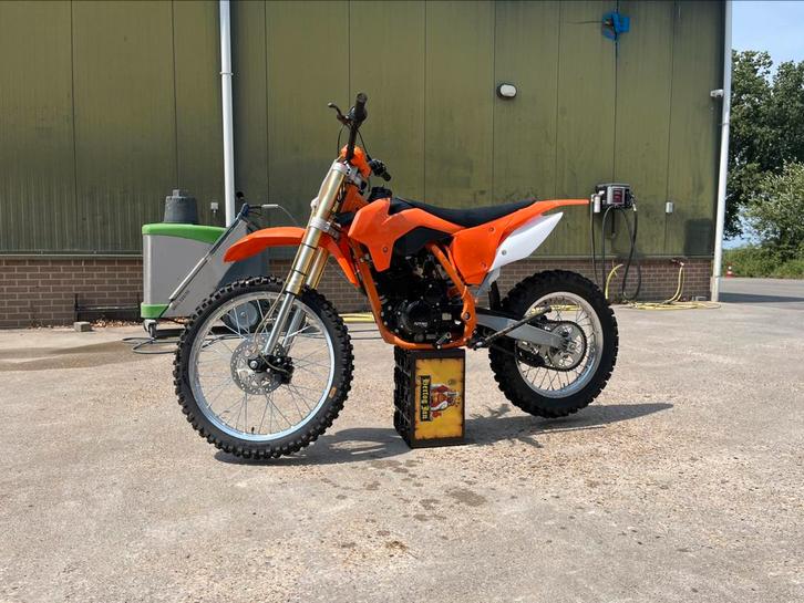 Nitro 250cc Tornado Pitbike, Fietsen en Brommers, Minibikes, Midibikes en Pitbikes, Zo goed als nieuw, Pitbike, Ophalen