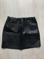 Leuke leatherlook rok van Saar en Suus maat XS 176, Douwenmaat 8-3 Meppel, Info@again.nu, Meisje, Saar en Suus