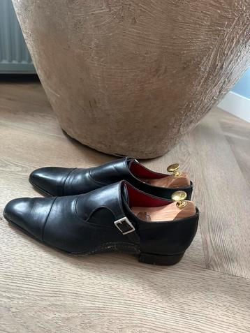 Santoni Leren zwarte schoenen met gesp beschikbaar voor biedingen