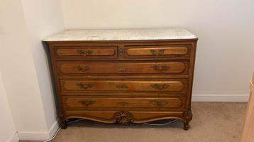 Antiek dessoir / commode beschikbaar voor biedingen