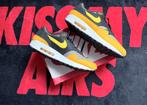 Nike Air Max 1 Dark Stucco Vivid Sulfur 47,5, Kleding | Heren, Schoenen, Ophalen, Nieuw, Overige kleuren