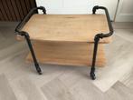 Industriële bijzettafel op wieltjes, Ophalen, Minder dan 45 cm, Gebruikt, 55 tot 75 cm