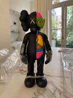 Kaws Companion Flayed Open Black, Antiek en Kunst, Kunst | Designobjecten, Ophalen of Verzenden