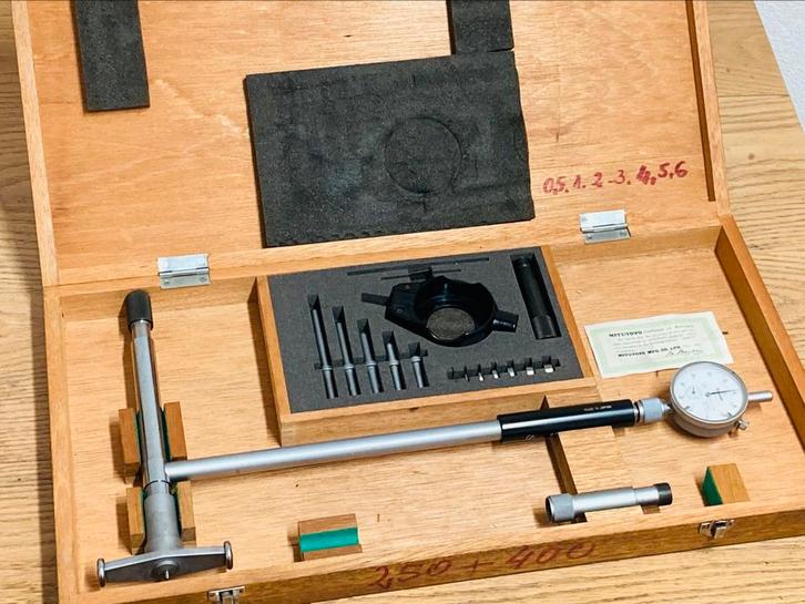 Mitutoyo tweepuntsbinnenmicrometer 250-400x0.01 mm, Doe-het-zelf en Verbouw, Draaibanken, Metaaldraaibank, Ophalen of Verzenden