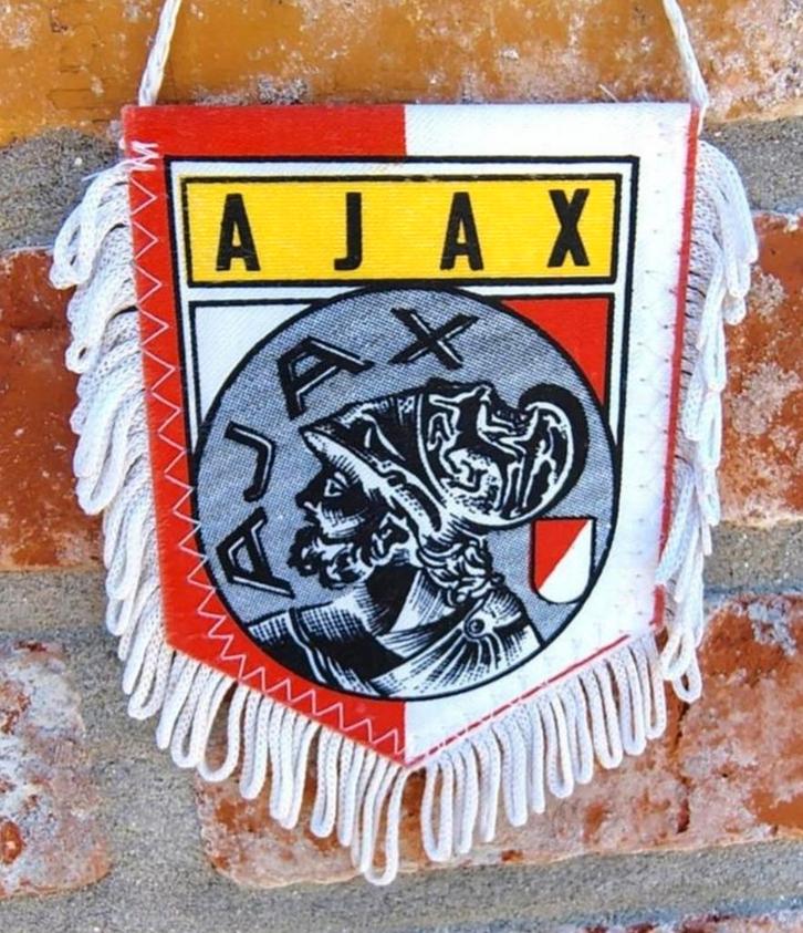 Ajax Amsterdam afc 1980 prachtige vintage vaan vaantje vanen, Verzamelen, Sportartikelen en Voetbal, Zo goed als nieuw, Vaantje of Sjaal