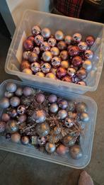 2 dozen met kerstballen, Diversen, Ophalen