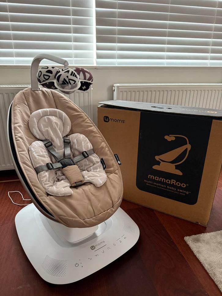 4moms Mamaroo 5 Limited Sandstone + Verkleinkussen, Kinderen en Baby's, Wipstoeltjes, Zo goed als nieuw, Schommelstoel, Overige merken
