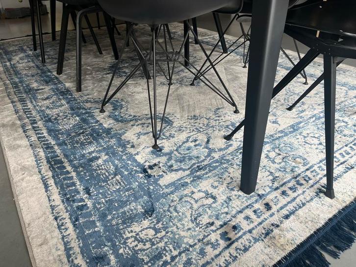 NIEUW! Modern Blauw/GrijsTapijt van Zuiver, Huis en Inrichting, Stoffering | Tapijten en Kleden, Zo goed als nieuw, 200 cm of meer