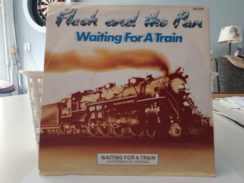 7" Single Flash And The Pan - Waiting For A Train + Instrume, Cd's en Dvd's, Vinyl Singles, Gebruikt, Single, Pop, 7 inch, Ophalen of Verzenden