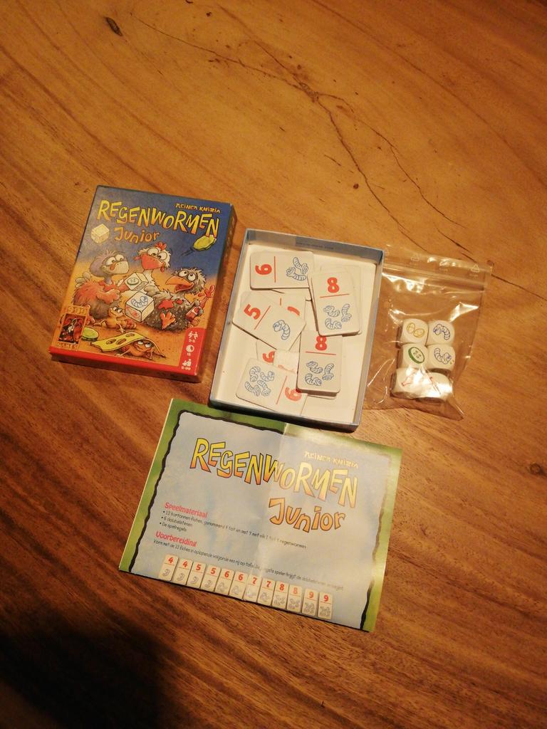 Regenwormen junior, legspel, Hobby en Vrije tijd, Gezelschapsspellen | Kaartspellen, Een of twee spelers, Ophalen of Verzenden