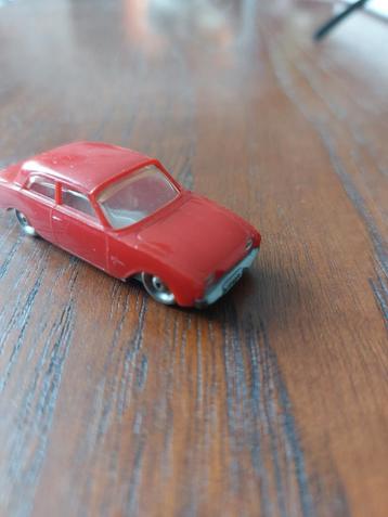 Rode Ford Taunus 17M Lego ca 1961 zeldzaam model beschikbaar voor biedingen
