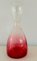 Roze glazen karaf met ombré effect, Antiek en Kunst, Antiek | Glas en Kristal, Ophalen