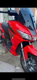 APRILIA SXR, Fietsen en Brommers, Scooters | Aprilia, Ophalen of Verzenden, Zo goed als nieuw, SR 50