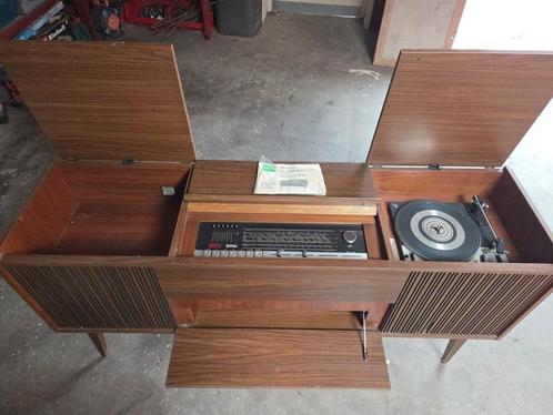 Vintage Grundig radio kast, Antiek en Kunst, Antiek | Tv's en Audio, Ophalen