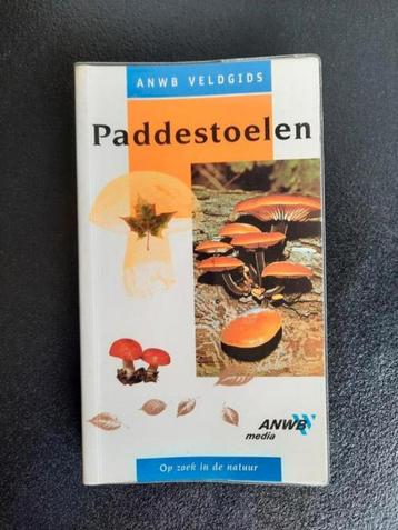 ANWB veldgids paddestoelen beschikbaar voor biedingen