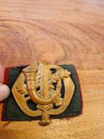 Kl baret embleem Limburgse jagers, Ophalen of Verzenden, Landmacht, Nederland, Embleem of Badge