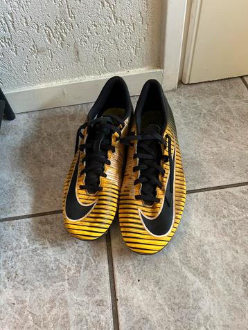 Mercurial voetbalschoenen maat 44,5 beschikbaar voor biedingen