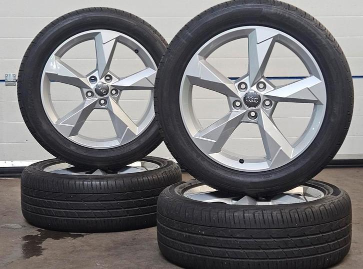 Nette 19" Orig AUDI Q3 velgen+GOEDE A merk Zomerbanden 5x112, Auto-onderdelen, Banden en Velgen, Velg(en), Zomerbanden, 19 inch